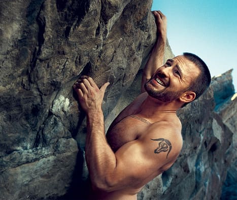 chris evans hot muscles tattoos