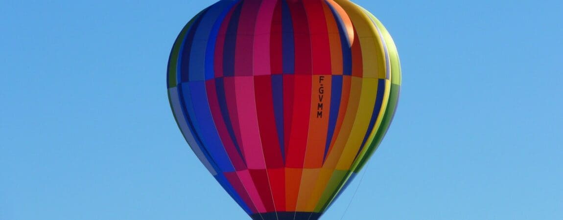 hot-air-balloon-balloon-colorful-wind-87744 low self steeem therapist in chicago